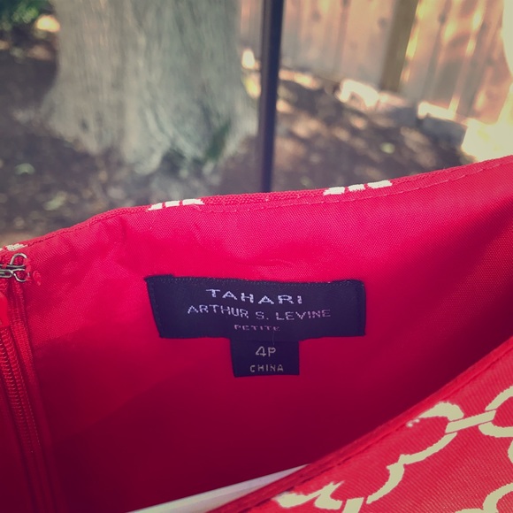 Tahari Sleeveless Red White Summer Dress - Picture 8 of 8